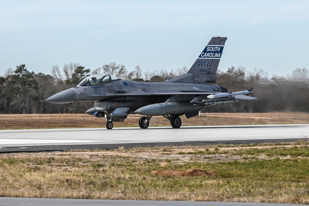 Swamp Fox F-16 Fighting Falcon jets take off for training