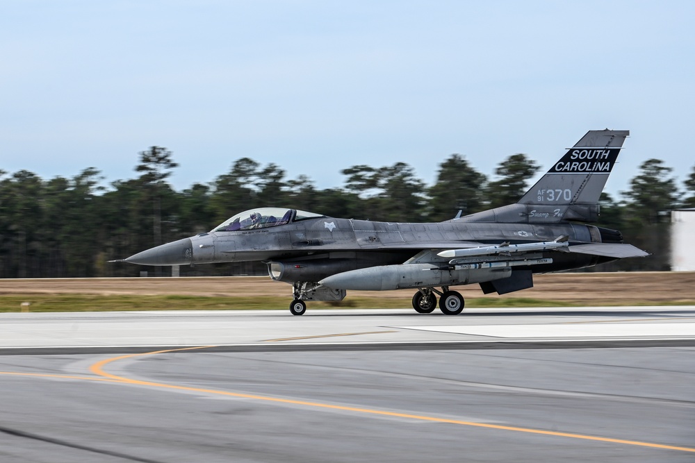 Swamp Fox F-16 Fighting Falcon jets take off for training