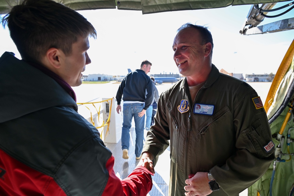 Sooners ROTC cadets fly with the Okies