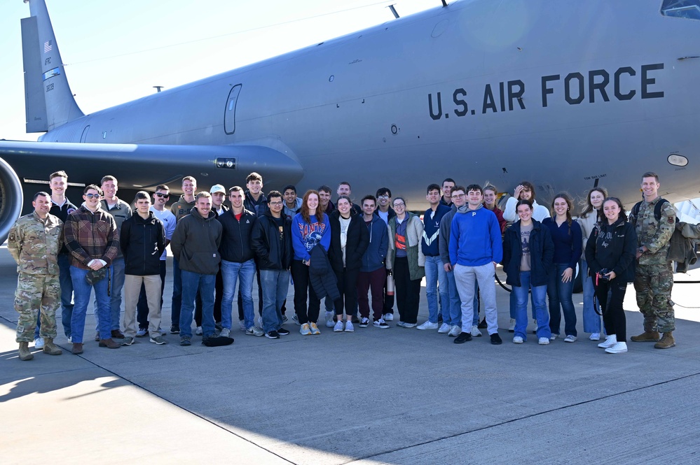 Sooners ROTC cadets fly with the Okies