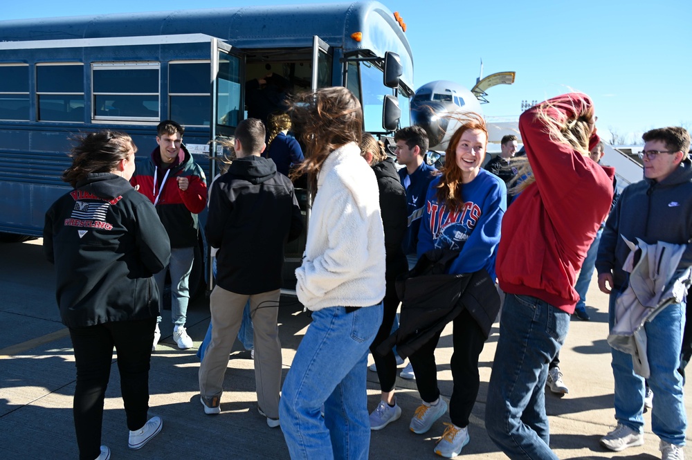 Sooners ROTC cadets fly with the Okies