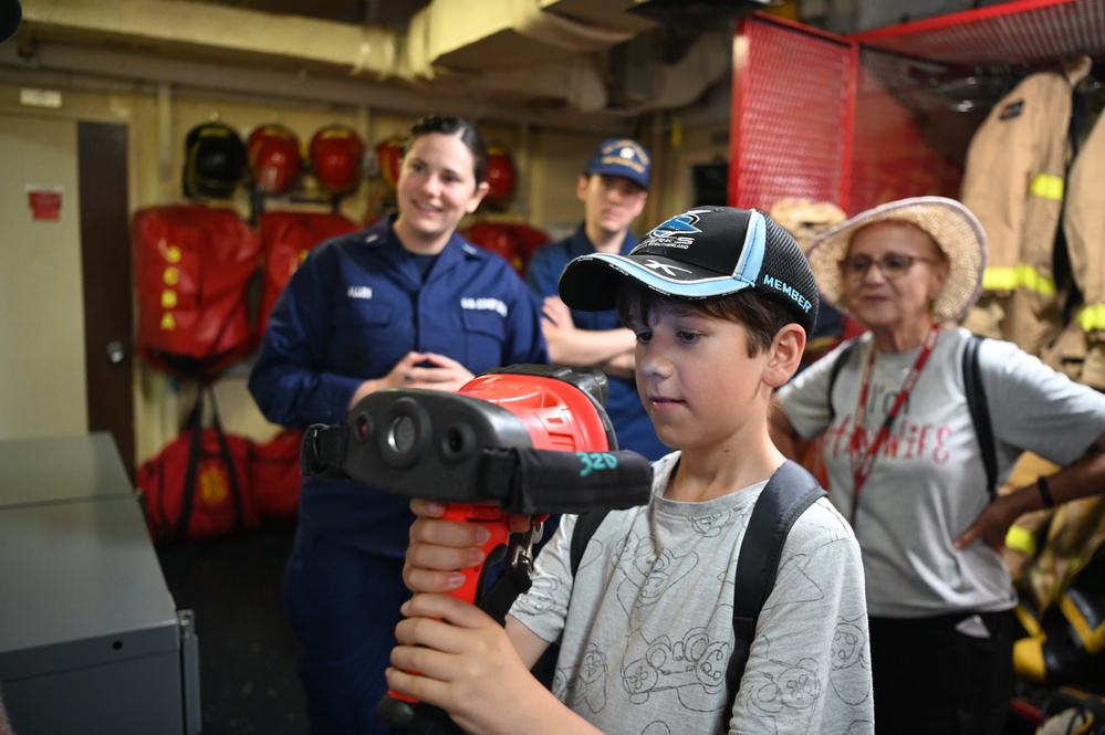 U.S. Coast Guard Cutter Polar Star hosts engagements during Sydney port call