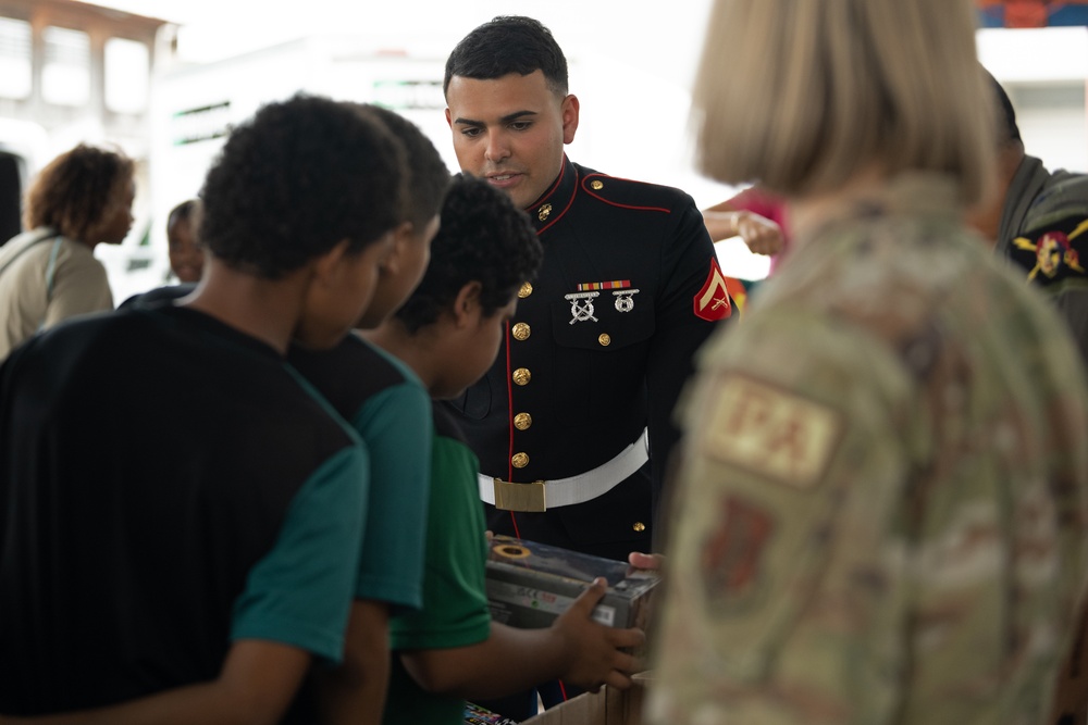 Toys for tots distribution