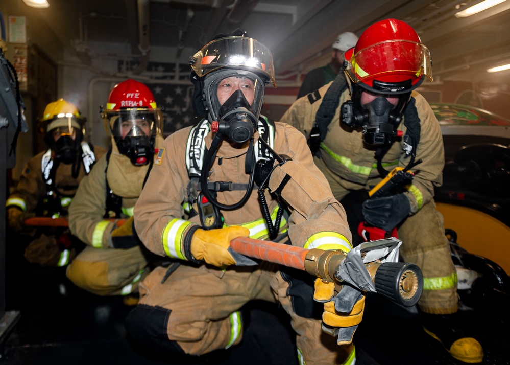 DVIDS - Images - USS Ronald Reagan (CVN 76) conducts a joint damage ...