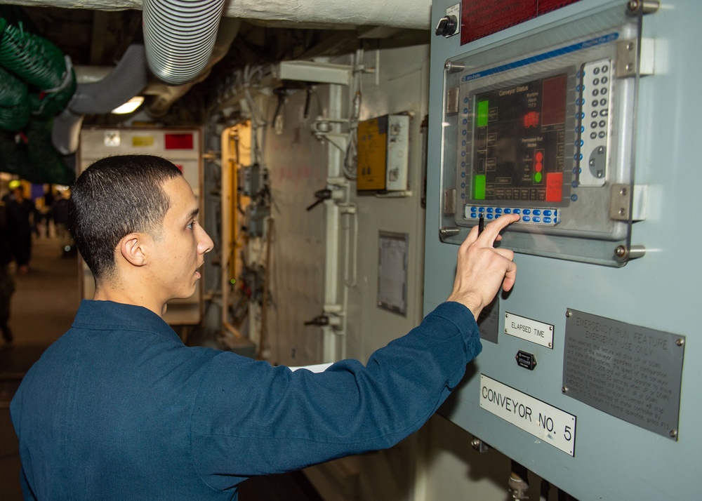 USS Ronald Reagan (CVN 76) Sailors perform maintenance