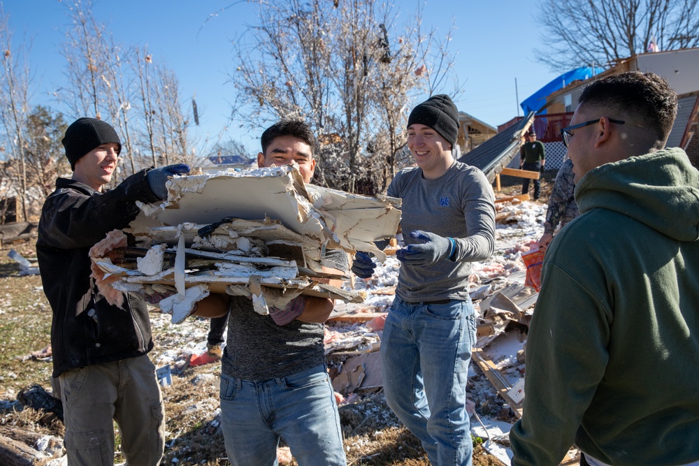 Fort Campbell Soldiers Assist in Tornado Relief