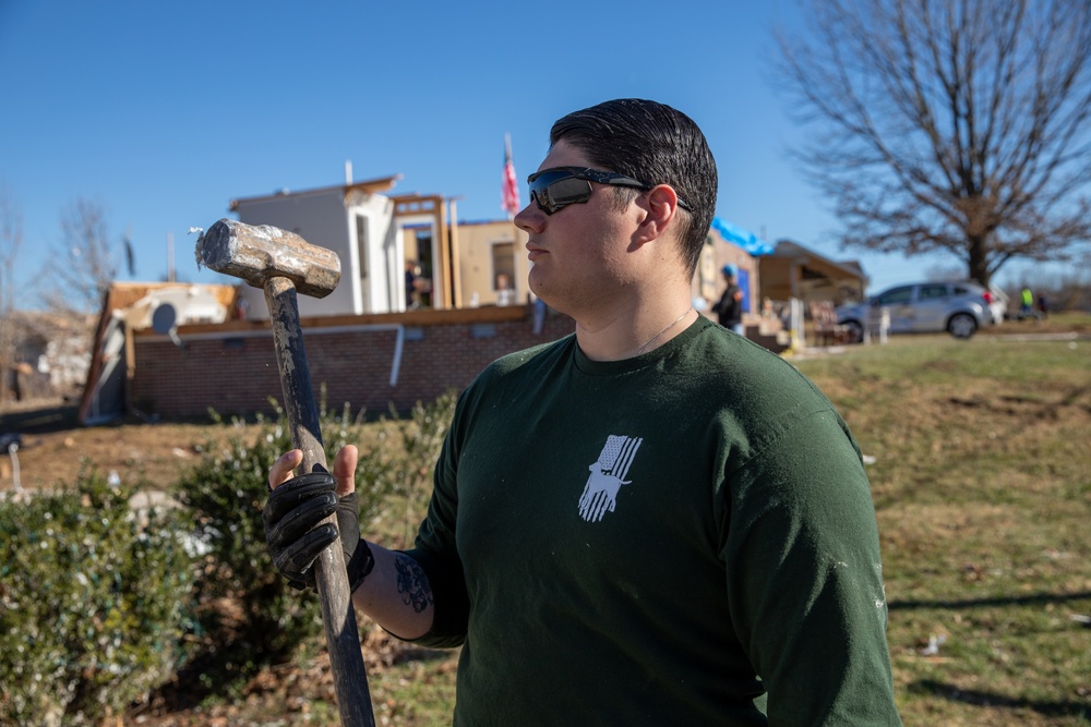Fort Campbell Soldiers Assist in Tornado Relief