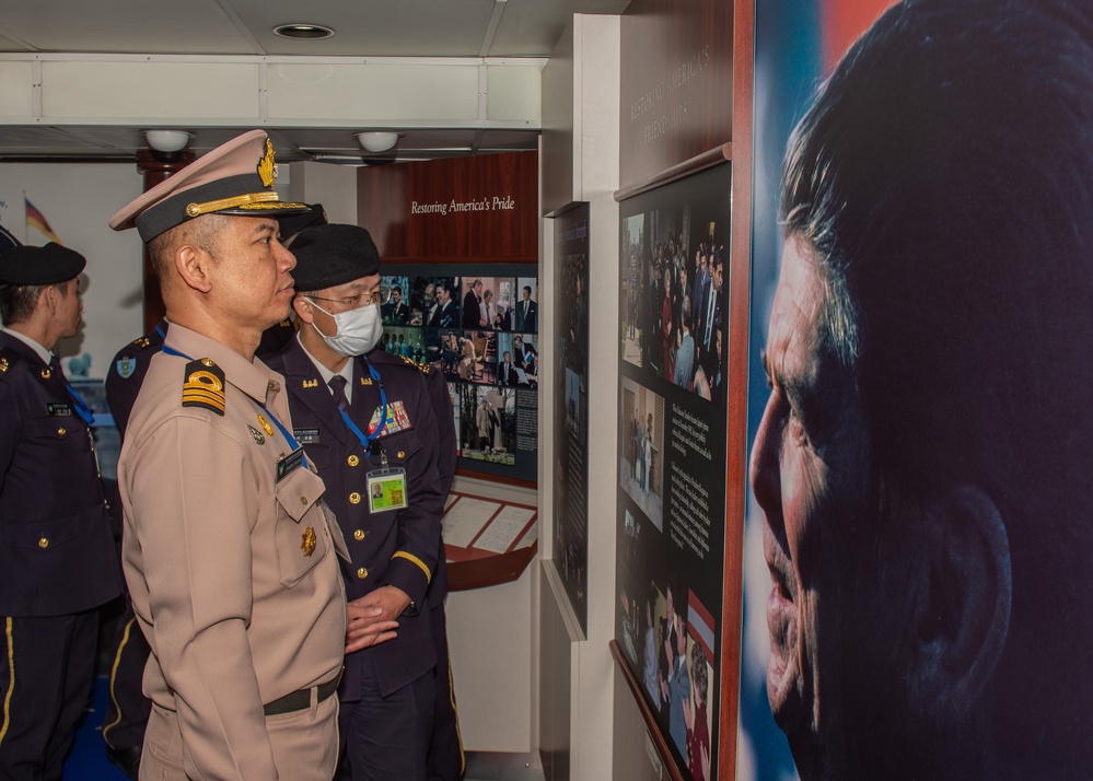 USS Ronald Reagan (CVN 76) hosts tour for members of the Japan Ministry of Defense Joint Staff College