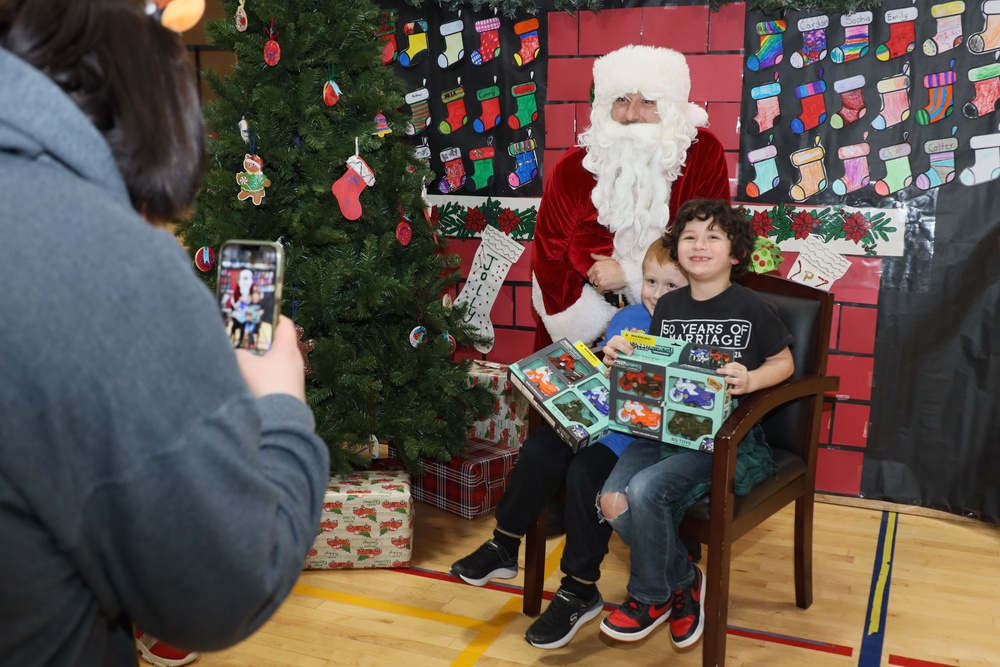 U.S. Marines Spread Cheer with Toys for Tots in Alaska