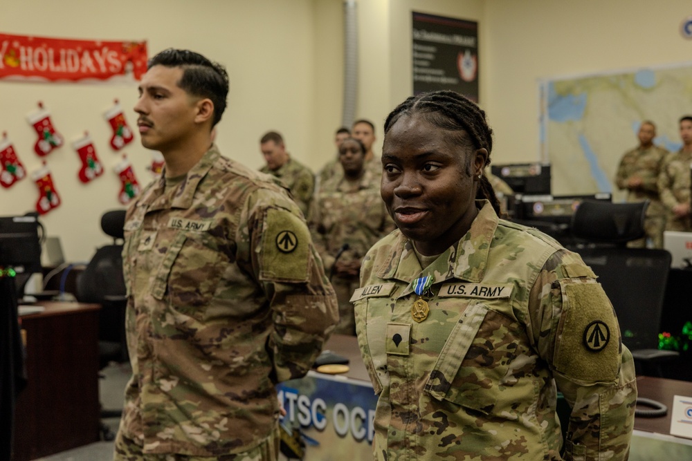 DVIDS - Images - 595th Transportation Brigade Soldier recognized for ...