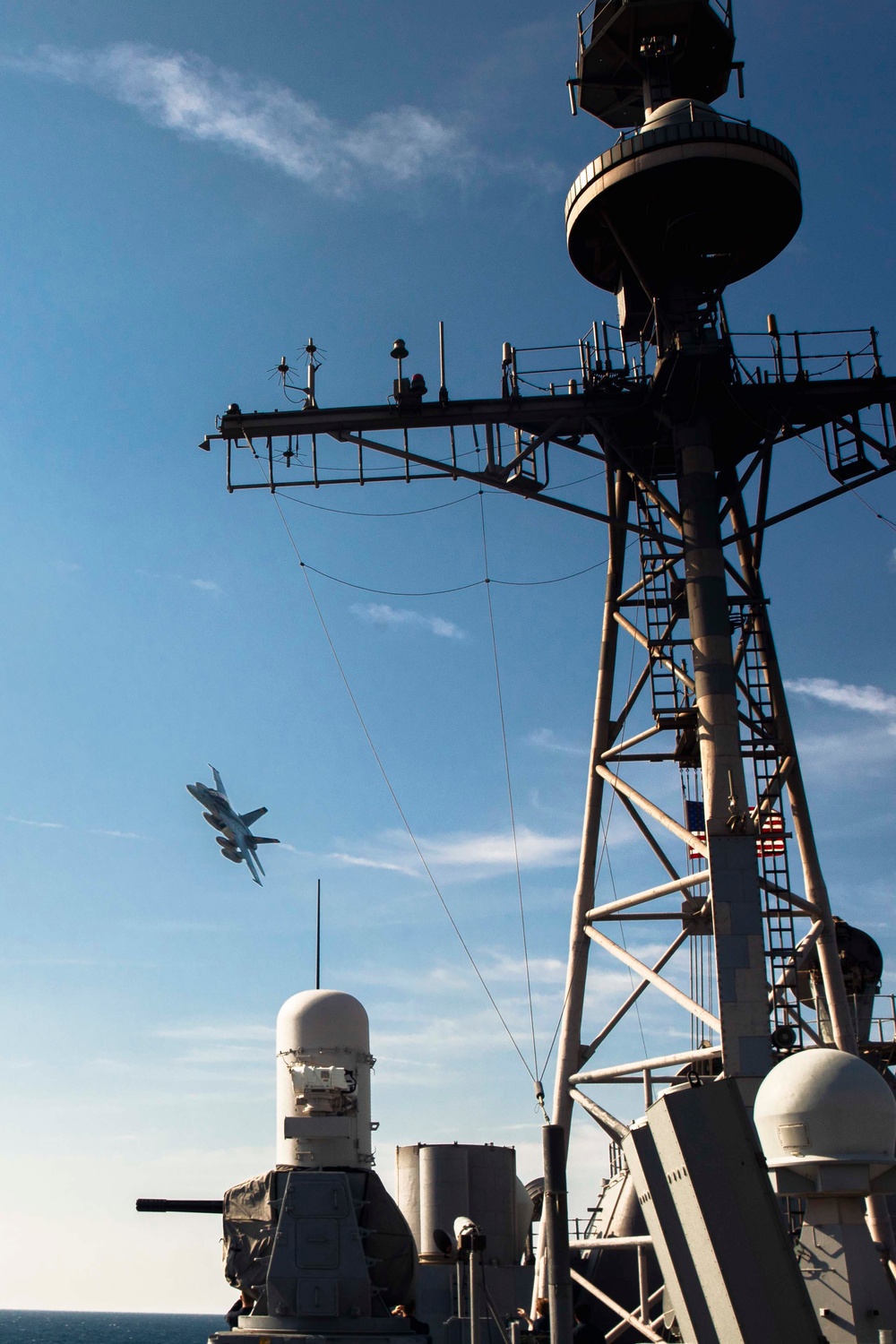USS Philippine Sea (CG 58) Conducts Flight Ops