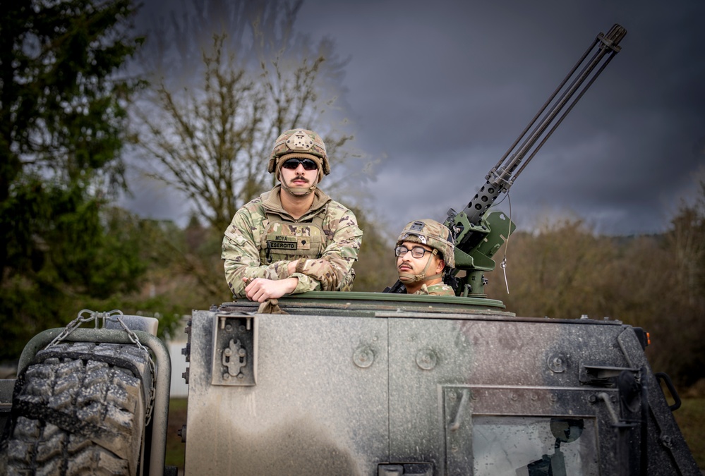 10th AAMDC commanding general observes HHB 5-4 convoy live fire