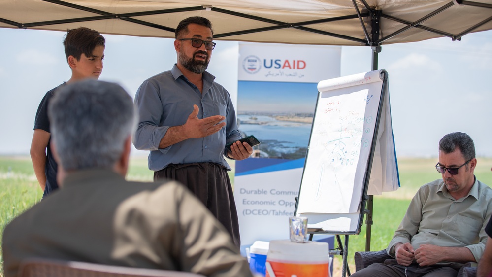 USAID trained 6 livestock farmers on sustainable techniques to grow their own alfalfa, including natural pest and disease control, and using a new sprinkler irrigation system provided by USAID that will reduce water use by more than 50%.