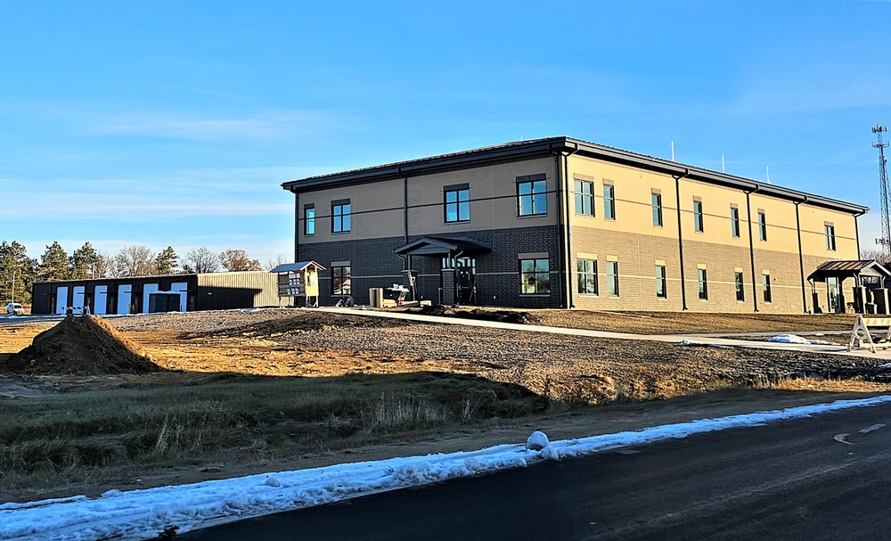 Fort McCoy’s brigade headquarters construction project now 94 percent complete as Christmas 2023 draws near; work continues