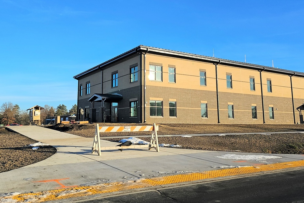 Fort McCoy’s brigade headquarters construction project now 94 percent complete as Christmas 2023 draws near; work continues