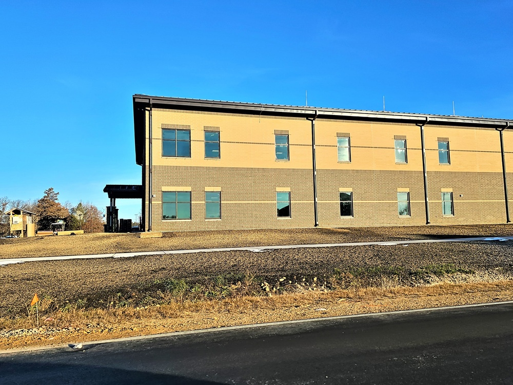 Fort McCoy’s brigade headquarters construction project now 94 percent complete as Christmas 2023 draws near; work continues