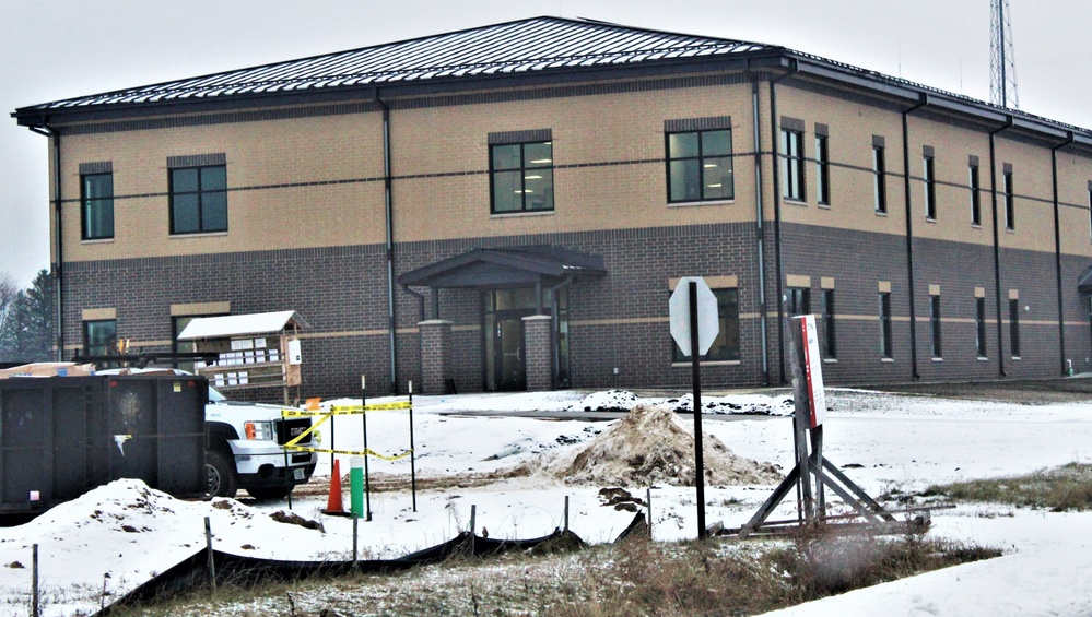 Fort McCoy’s brigade headquarters construction project now 94 percent complete as Christmas 2023 draws near; work continues