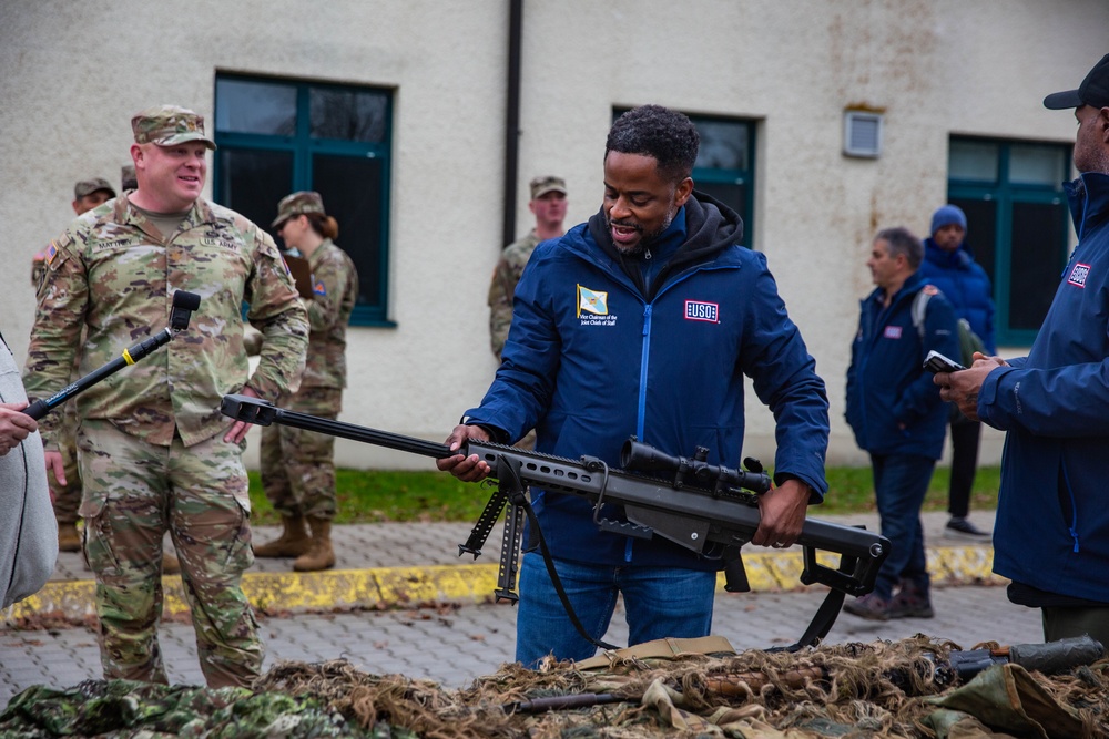 Dule Hill JMRC USO Tour