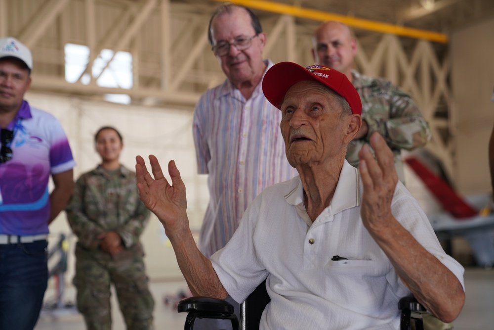 World War II veteran experiences modern cockpit