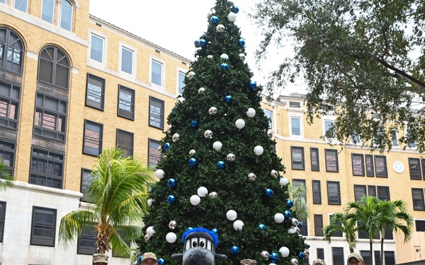 MacDill Visits Children's Hospital