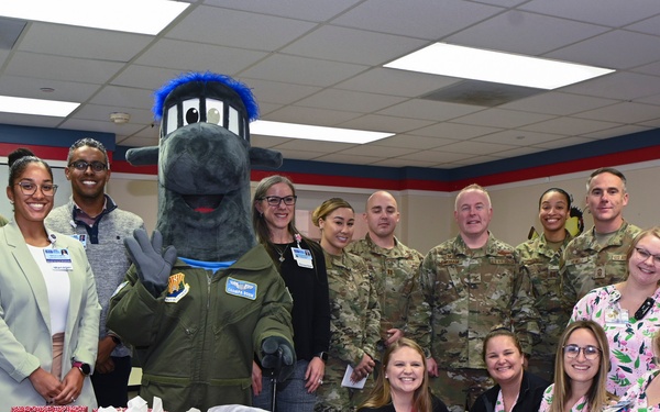 MacDill Visits Children's Hospital