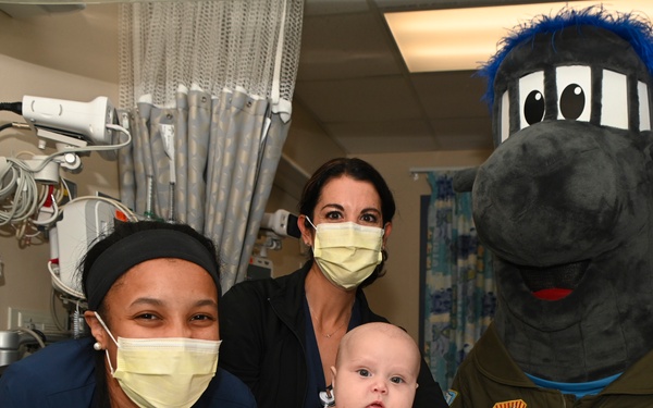 MacDill Visits Children's Hospital
