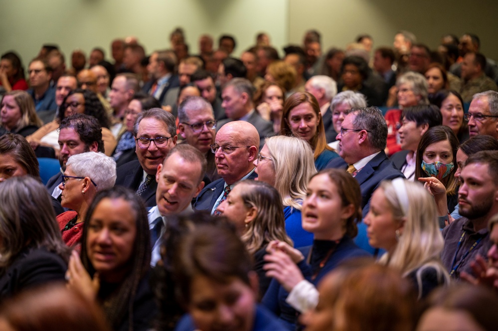 SD Austin and DSD Hicks Host Holiday Town Hall Meeting