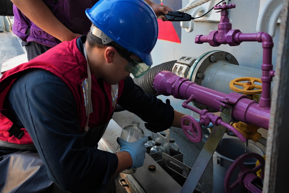 USS Princeton Conducts Fueling-at-Sea with USNS Yukon