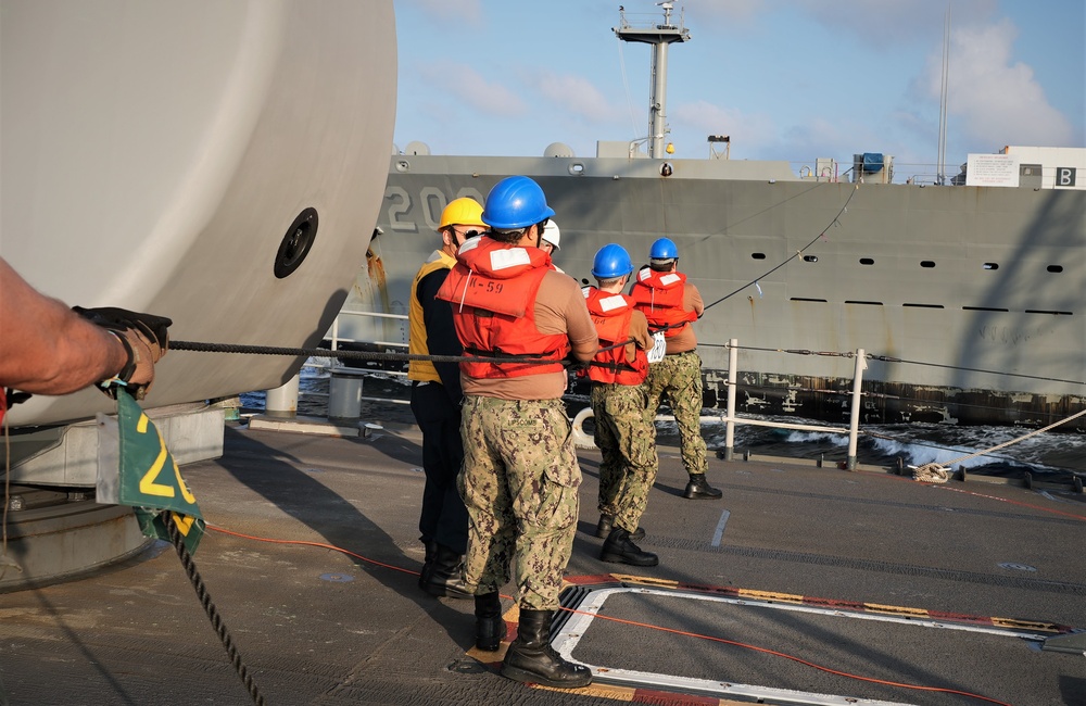 USS Princeton Conducts Fueling-at-Sea with USNS Yukon