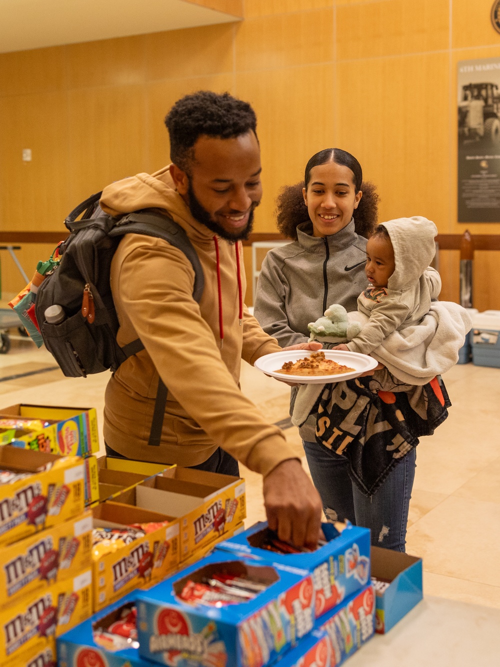 Marine Corps Support Facility New Orleans hosts holiday event