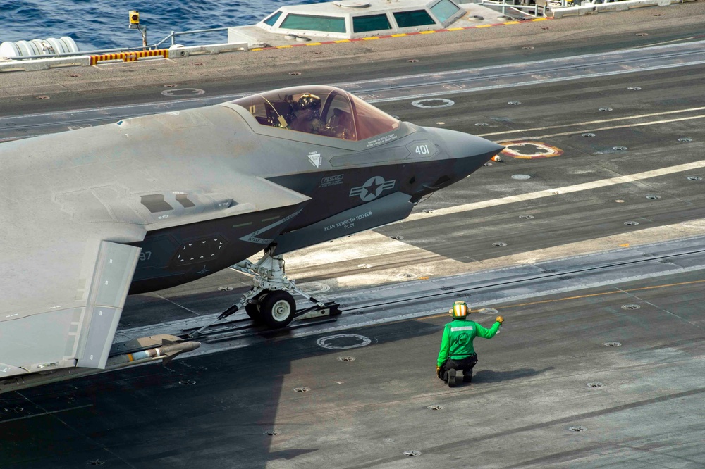 USS Carl Vinson (CVN 70) Conducts Flight Operations