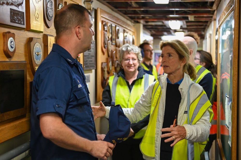 U.S. Ambassador for Australia visits Coast Guard Cutter Polar Star (WAGB 10)