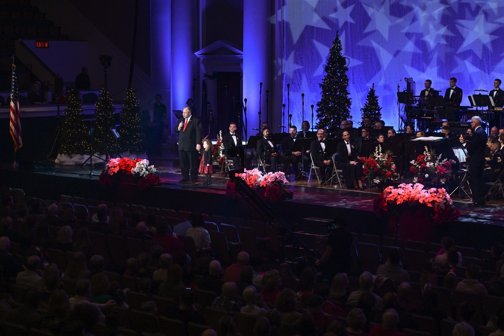 U.S. Navy Band hosts holiday concerts at Constitution Hall