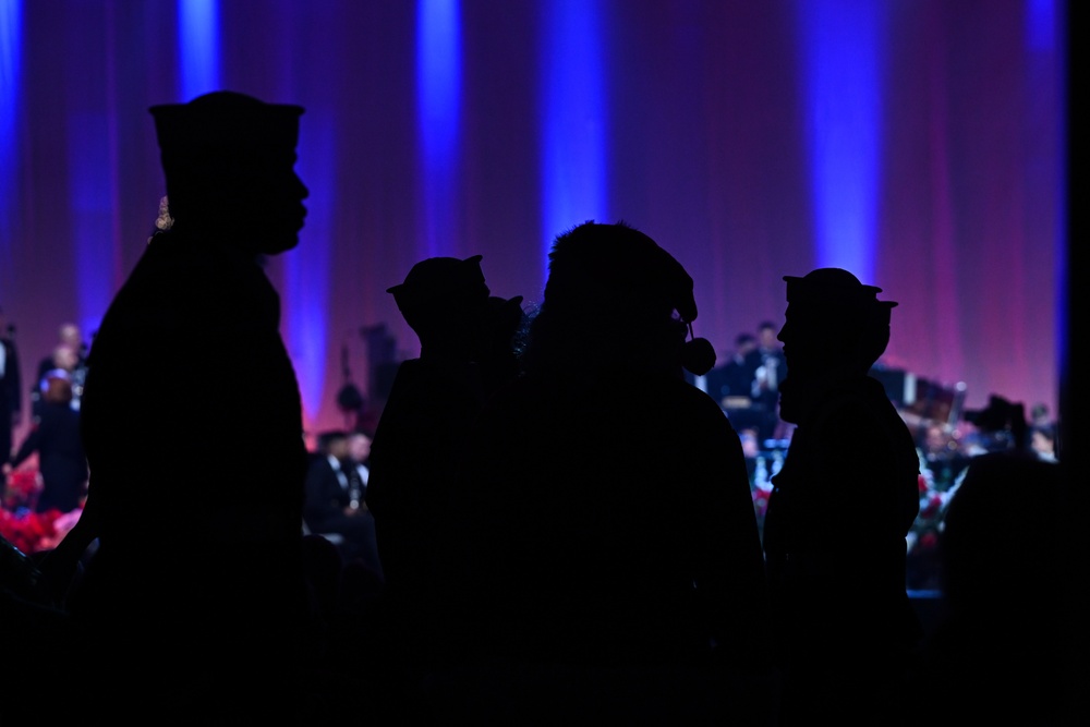 U.S. Navy Band hosts holiday concerts at Constitution Hall