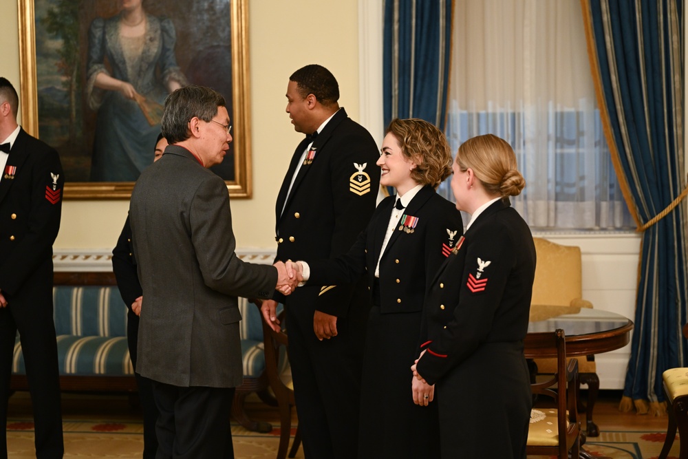 U.S. Navy Band hosts holiday concerts at Constitution Hall