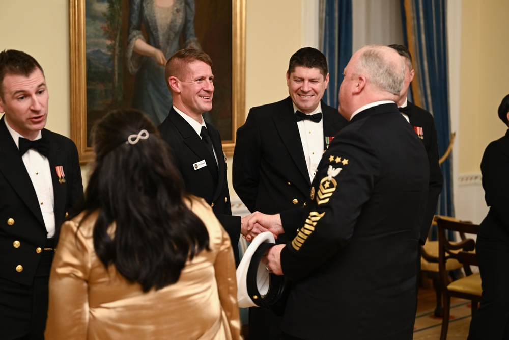 U.S. Navy Band hosts holiday concerts at Constitution Hall