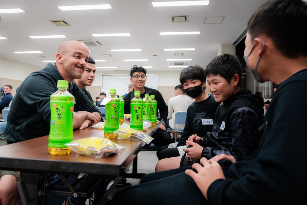 NATR: MAG-12 Marines teach English to local Miyazaki students