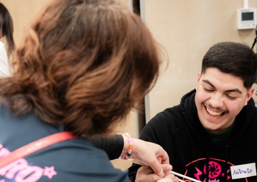NATR: MAG-12 Marines teach English to local Miyazaki students