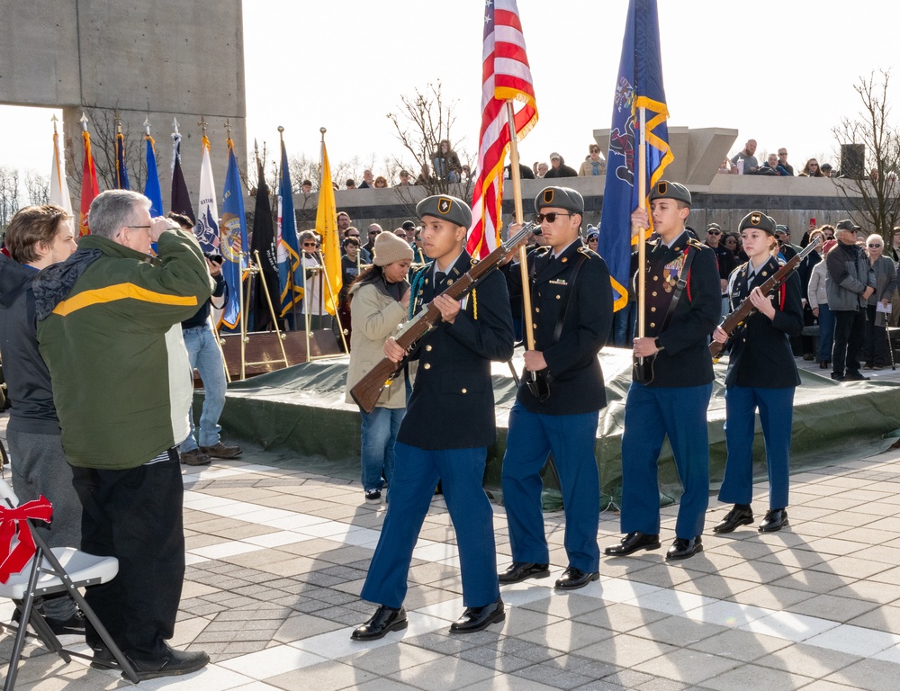 Pennsylvania National Guard leaders participate in Wreaths Across America