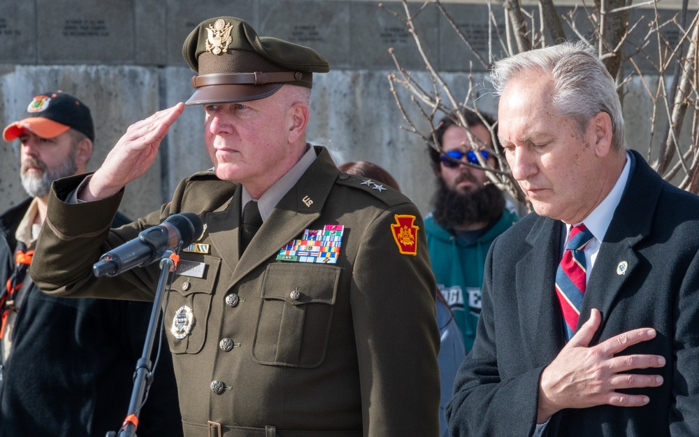 Pennsylvania National Guard leaders participate in Wreaths Across America