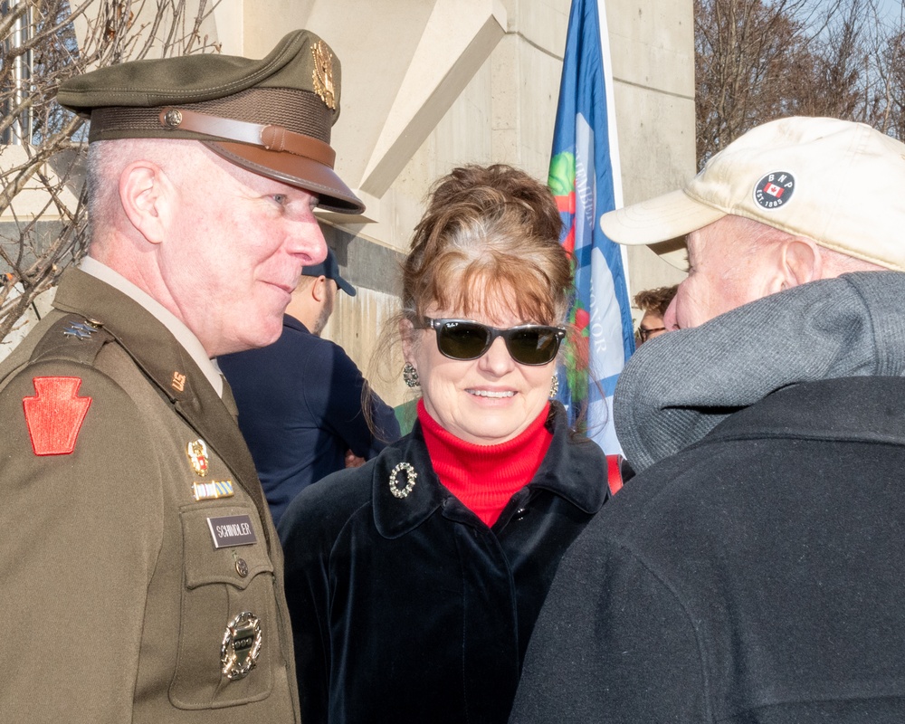 Pennsylvania National Guard leaders participate in Wreaths Across America