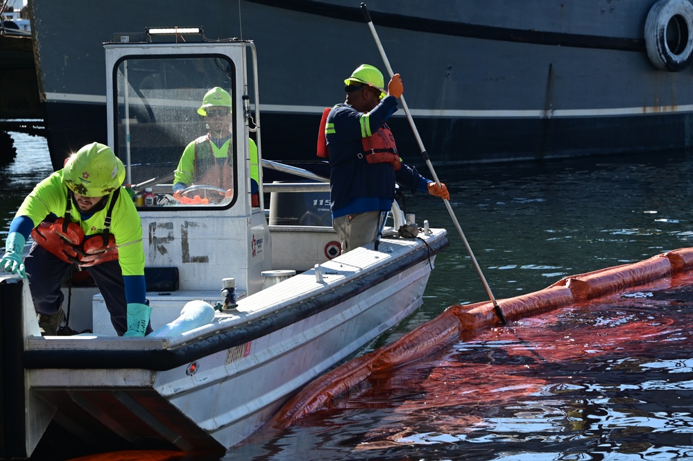 Coast Guard Sector St. Petersburg responds to sunken vessel off Tampa Shrimp Docks