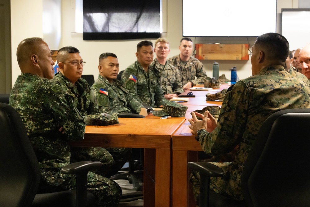 Senior Philippine Marine Corps Leadership Visit Camp Pendleton