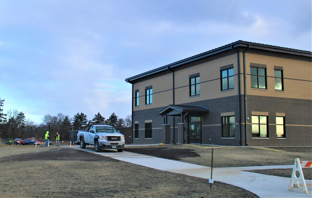 Fort McCoy’s brigade headquarters construction project now 94 percent complete as Christmas 2023 draws near; work continues