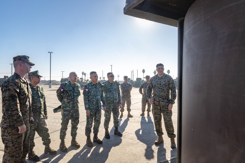 Senior Philippine Marine Corps Leadership Visit Camp Pendleton