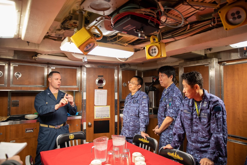 U.S. Navy Demonstrates Submarine Warfare Capabilities to Japan’s Commander, Fleet Submarine Forces