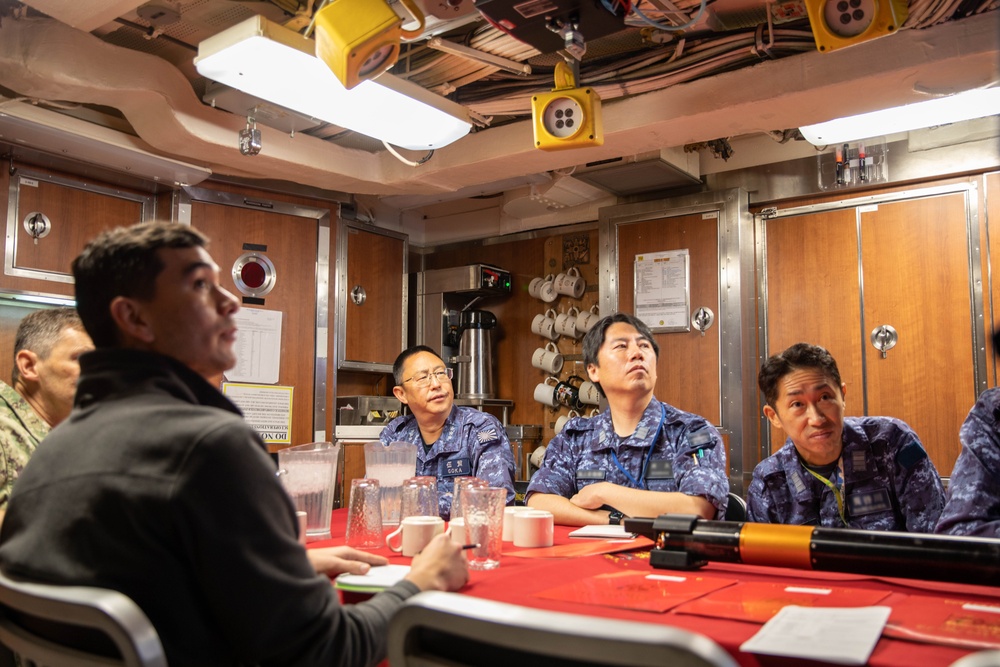 U.S. Navy Demonstrates Submarine Warfare Capabilities to Japan’s Commander, Fleet Submarine Forces