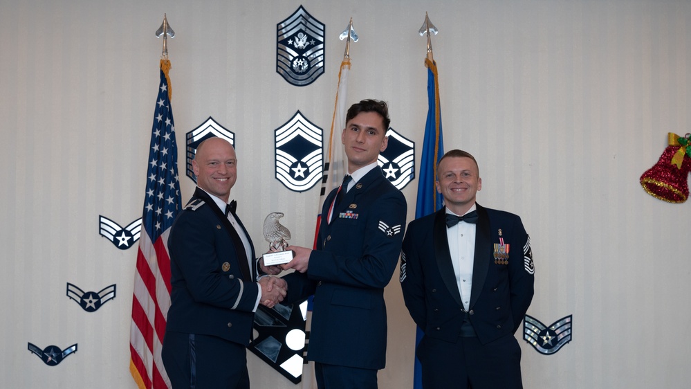 New Leaders New Year: Wolfpack congratulates ALS graduates