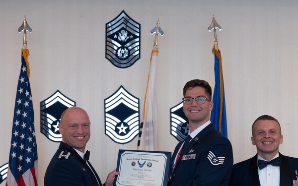 New Leaders New Year: Wolfpack congratulates ALS graduates