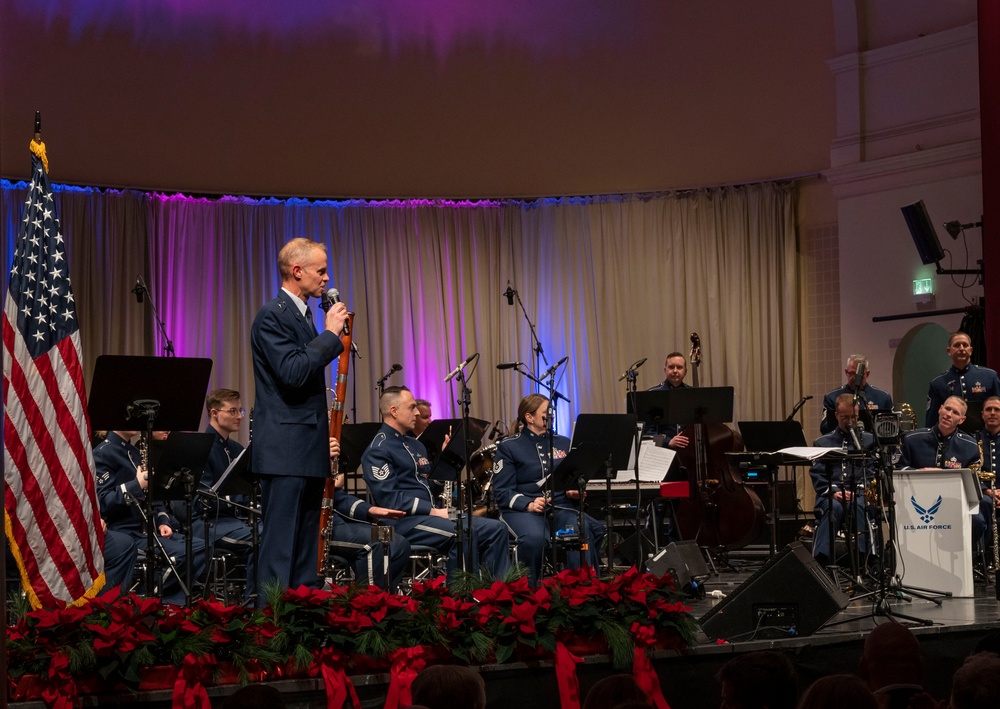 3AF commander hosts KMC Christmas Concert as thank you to local community